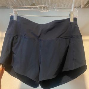 Speed Up Short High-Rise 2.5 size 6 in navy!